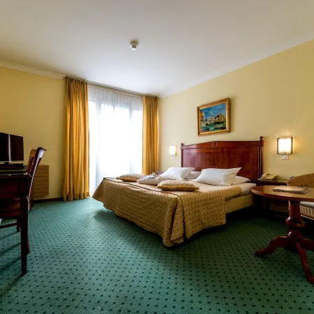 Hotel Churchill
