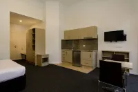 The Waterloo Bay Hotel Hotels in Manly