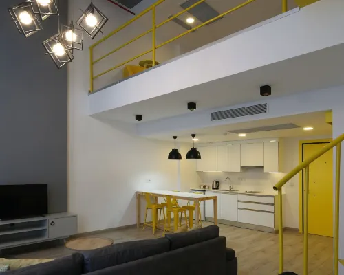Coordinat Suits Hotels near Bornova Forum