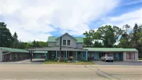 The Monarch Motel Hotels in Cheboygan
