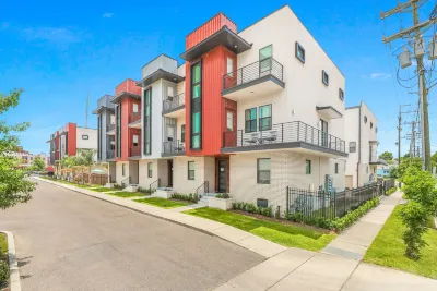 Bienville 4Br Stunning Townhouses Mid City