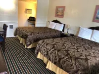 Monterey Pines Inn