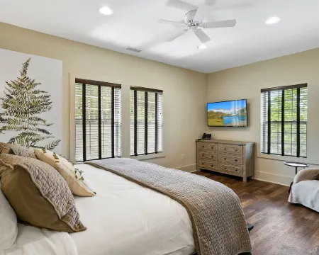 The Blowing Rock Manor Hotels in Blowing Rock