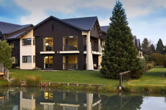 Village Lake Apartments Hotels in 