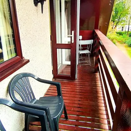 Trevithick Cottage Sleeps 6 Dog Friendly Parking