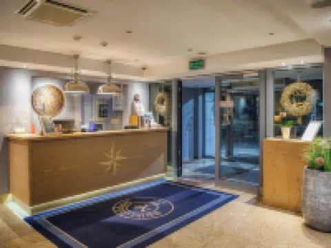 ホステル サファルニア 10 ベッド & ブレックファスト グダニスクのホテル