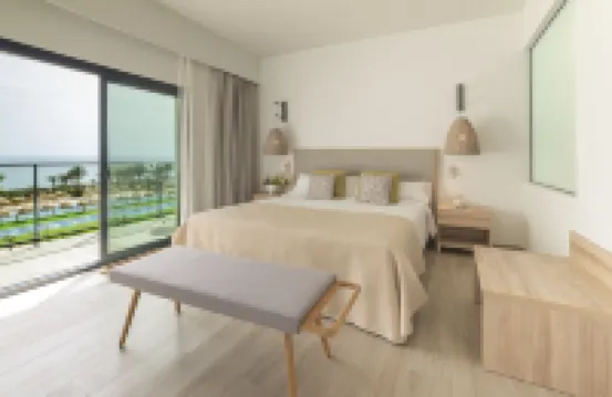 โรงแรม Cabogata Beach