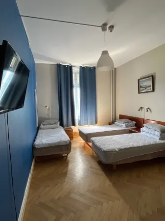 Carlstad Sport Hostel Отели рядом с достопримечательностью «Karl IX - Karlstads grundare»