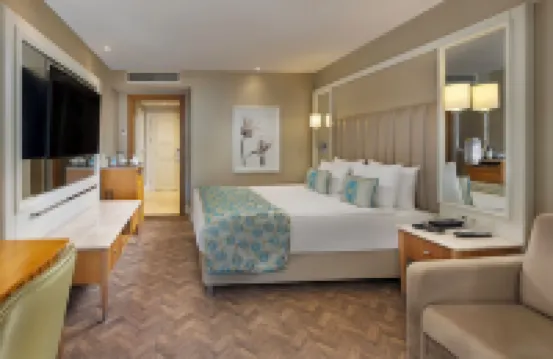 泰坦尼克豪華酒店拉拉