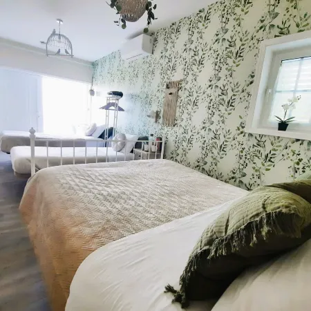 Smiling Places - Guest House in Labruge