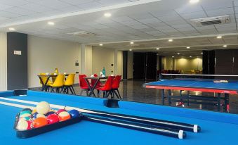 Zen Suites Gurgaon - Luxe Stays Collection