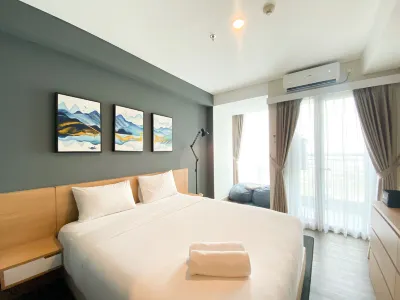 Simply Look and Warm Studio Room Tamansari Iswara Apartment Hotels in Rawalumbu