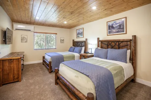 Tahquitz Pines Retreat Hotels in Idyllwild