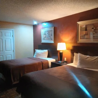 The Executive Inn & Suites