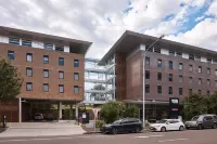 Hotel Totto Wollongong, an EVT hotel Hotel dekat Fresh on Crown Caffe