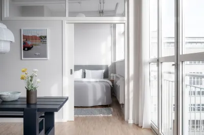 South Studios by Daniel&Jacob's Hotels in der Nähe von Aviator Lounge