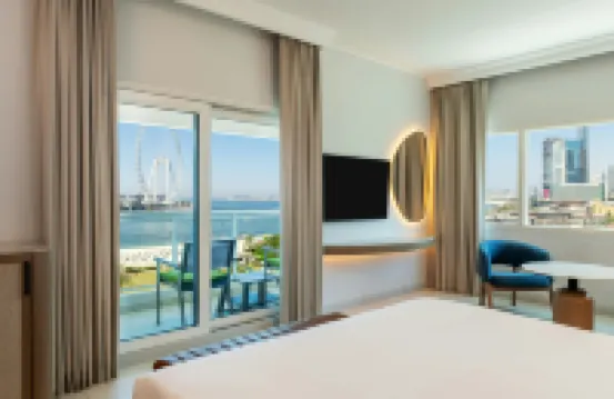 Sheraton Jumeirah Beach Resort Hotels near JBR Beach