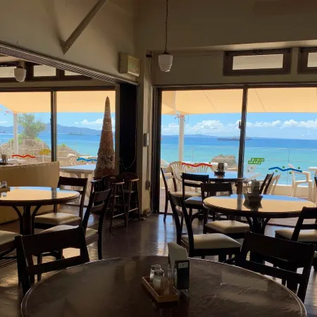 Hotel & Restaurant on the Beach Lue