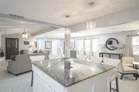 Right At Home-Old Midland Living with massive yard