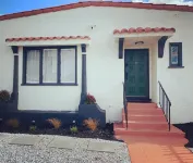 Spacious 3Br Home + Private 2Br Guest House – Ideal for Groups Hotel in zona Oakland Zoo