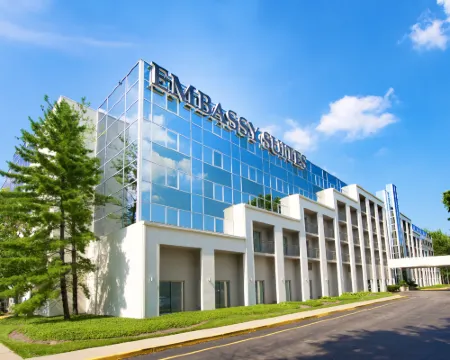 Embassy Suites by Hilton Cincinnati Northeast Blue Ash Hotels in Blue Ash