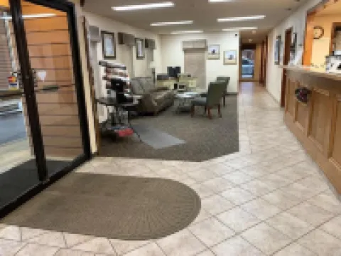 アメリカズ ベスト バリュー イン サンドポイント