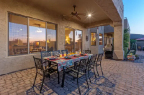 Stunning Mountain Views and Luxurious Pool Oasis - Elegant Retreat