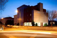 Dona Amélia Hotel by Ridan Hotels