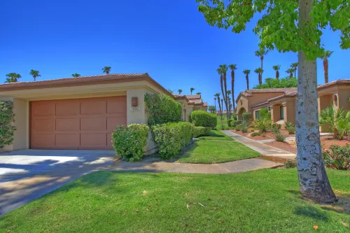 Championship Golf Course and Community Pool - Gorgeous Modern Retreat