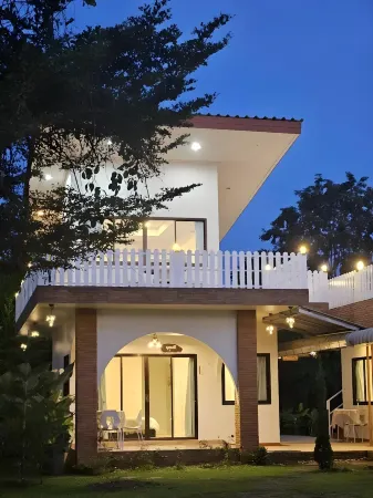 Charming Home Resort Отели в г. Суан Пхынг