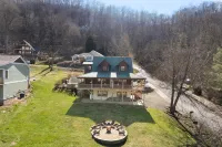 Mountain View and Hot Tub - Stunning Smoky Mountain Haven