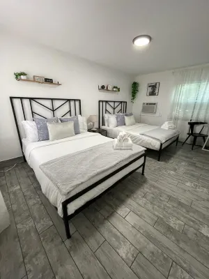 Studio Apt w/ 2Q Beds & Shared Pool 01 Hotels in Largo