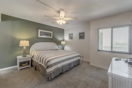 Beach Views and Spacious Living - Charming Coastal Haven