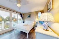 Dream beach home on Lewis Bay with ocean views & amazing outdoor areas Hotels in West Yarmouth