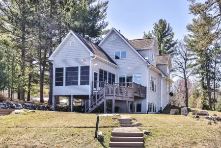 Shoreview Lake House