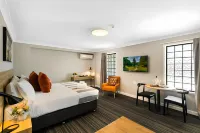 Potters Toowoomba Hotel Hotel di Newtown