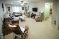 Beautiful furnished home in Salisbury, MD.
