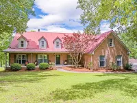 Sleeps 20! Luxe Family Lakehouse! No Steps to Water! EZ Access, Slide, Fast Wifi - Boutique