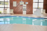 Days Inn & Suites by Wyndham Wausau - Swimmingpools