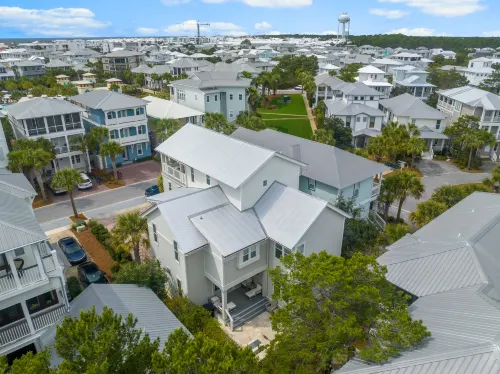 Lagoon Pool and Home Theatre Delight - Gorgeous Coastal Haven