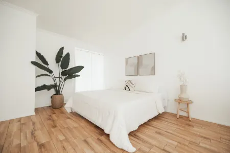 Blvd Sunset, a Spot to Relax