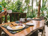 Shanuo Beach Bungalows Hotels in Pingwe