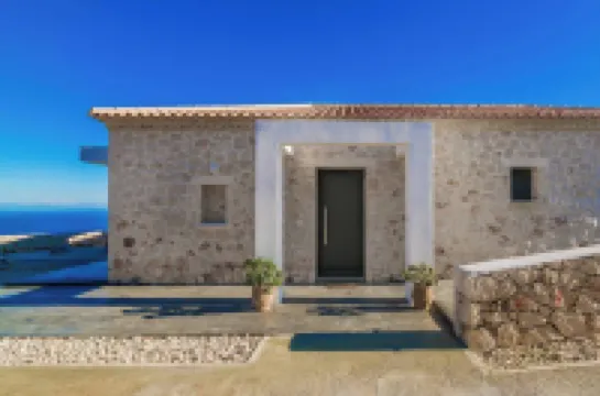 วิลล่า Nikolakos - สระว่ายน้ำส่วนตัว