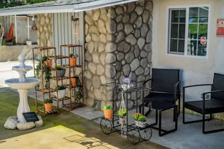 Monterey Park Retreat: Spectacular Views & Comfort