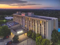 Greenville Marriott Hotels near Peace Center