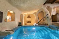 Elysion Cave Suites Hotels in Dereler
