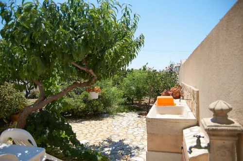 Casolare Nelle Saline Hotels in Torre Nubia