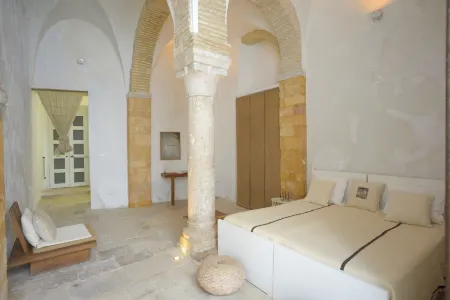 La Chambre Bleue Отели рядом с достопримечательностью «Avenue Habib Bourguiba»