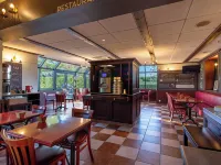 布盧瓦北梅拉德谷地B&B住宿加早餐酒店 布盧瓦酒店