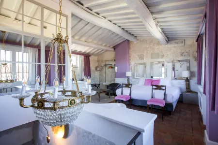 Oltrarno Splendid Отели рядом с достопримечательностью «San Felice in Piazza»